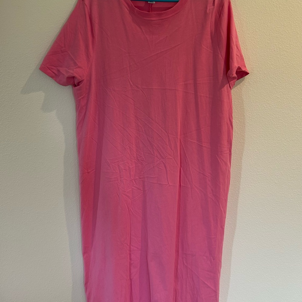 Old Navy Vibrant Pink Tee